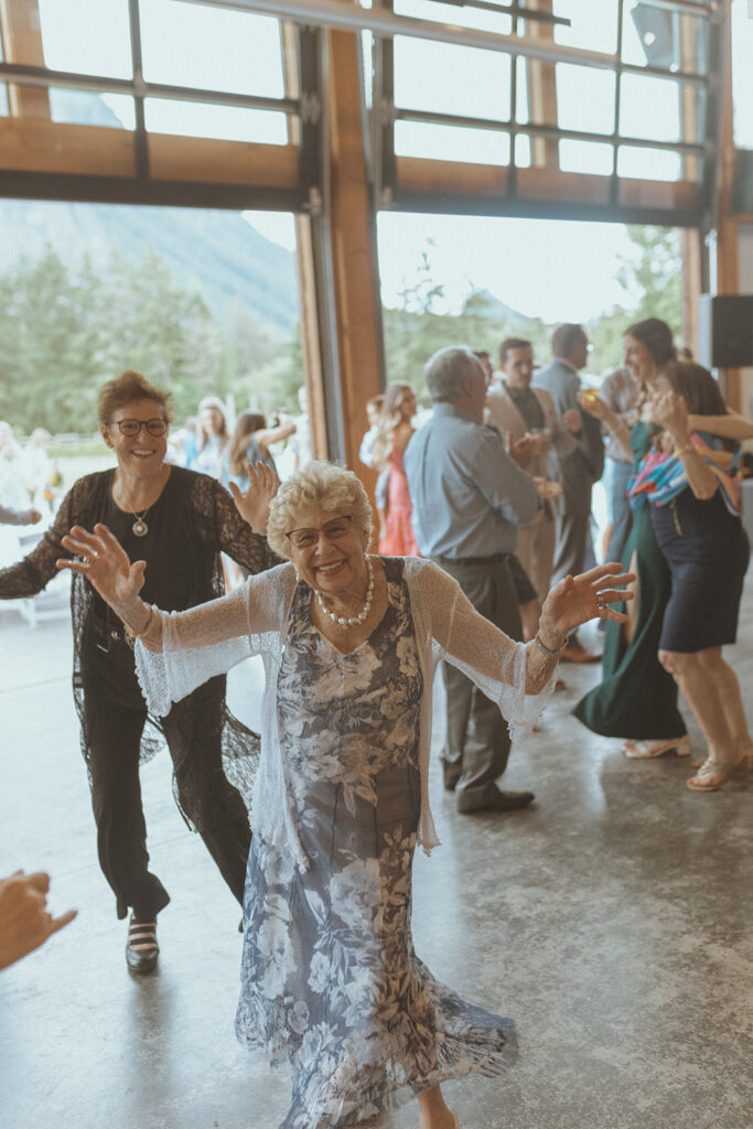 Colorful Spring Wedding at North Fork Farms, WA