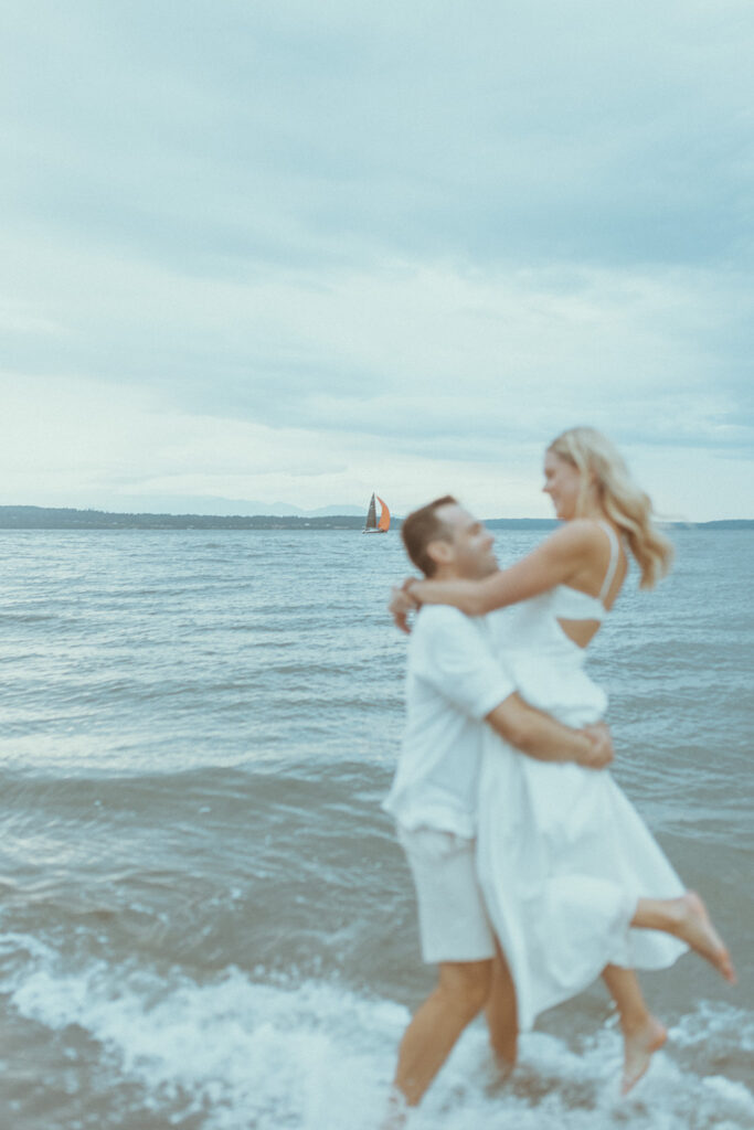 couple playing during their photoshoot