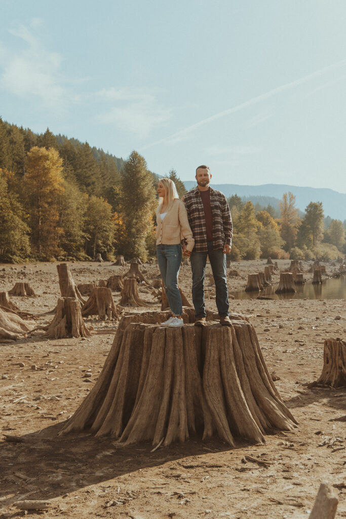 couple holding hands at their engagement session