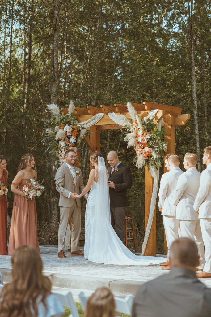 stunning dream backyard wedding in washington