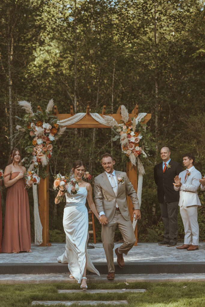 newlyweds heading to the reception